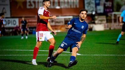 Borja Martínez en un partido de pretemporada ante el Atlétic Lleida en tierras ilerdenses. foto: nàstic