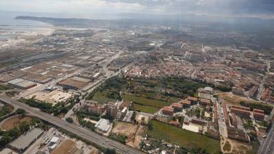 Vista aérea de los barrios de Ponent de la ciudad de Tarragona. Foto: Pere Ferré/DT