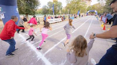 Niños, niñas y adultos participaron en las distintas modalidades. foto: àngel ullate