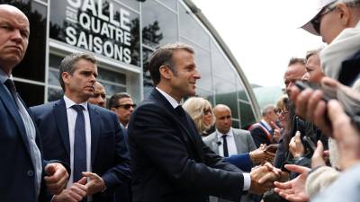 Emmanuel Macron, justo después de votar. Foto: EFE