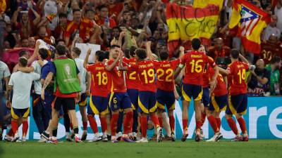 España quiere alzar su cuarta Eurocopa de la historia. Foto: EFE