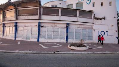 El histórico Iot estuvo abierto entre los años 1986 y finales del 2021 en la planta baja del inmueble de la playa Llarga. Foto: Àngel Ullate