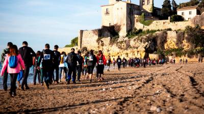 Participants de la Marxa Castells del Baix Gaià, en la edició de 2024. FOTO: CEDIDA