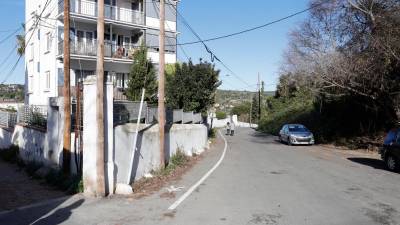 Las viviendas existentes en el Camí Ermita de la Salut. FOTO: pere ferré