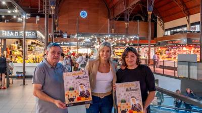 Momento de la presentación del programa de actividades para Halloween