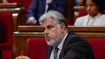 Albert Batet, ha iniciat aquest dijous a les 11.48 hores la seva rèplica al candidat del PSC a la presidència de la Generalitat. Foto: EFE