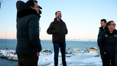 El hijo del presidente electo de Estados Unidos, Donald Trump Jr., visitando la ciudad de Nuuk, en Groenlandia, el pasado 7 de enero. FOTO: EFE