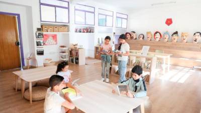 La biblioteca de l’Escola Marià Fortuny ha anat transformant-se darrerament. Foto: Alba Mariné