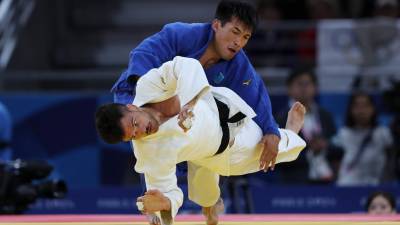 El judoca de La Canonja salió aclamado por un público que le alentó pese a no ser local.. FOTO: EFE
