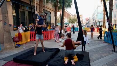 Activitats del Festival de Teatre i Circ al carrer Palau i Quer. Foto: J. R.