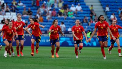 Las jugadoras españolas, festejando su clasificación. FOTO: EFE