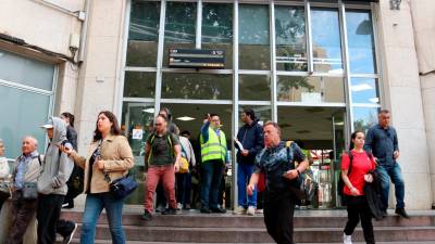 Renfe ha reforzado el personal de información en las estaciones. Foto: ACN