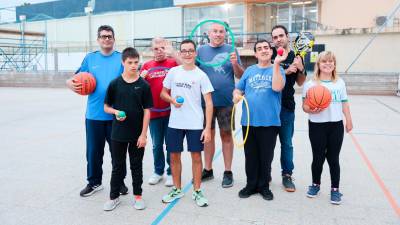 En las instalaciones del CN Reus Ploms, los participantes se preparaban para el certamen. Foto: Alba Mariné