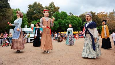 Celebración de la fiesta de la Federació de veïns Segle XXI este domingo en el Parc de la Ciutat de Tarragona. foto: alba mariné