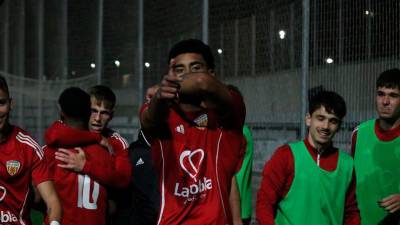 David Cabezas celebra su gol conseguido este pasado fin de semana en su debut con la Pobla. Foto: CF Pobla de Mafumet