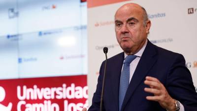 El vicepresidente del BCE, Luis de Guindos, ayer en la apertura del IV Observatorio de las Finanzas, en Madrid. foto: fernando alvarado/efe