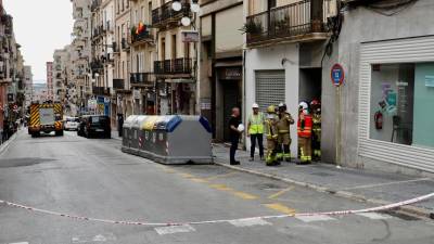 El número 3 y 5 de la calle Unió, desalojados por riesgo de derrumbe. Foto: Marc Bosch