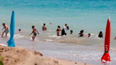 Han disfrutado de una jornada de playa de lo más divertida. Foto: Marc Bosch