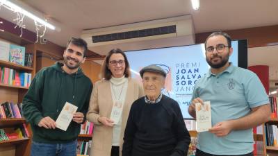 Janó Salvadó amb les entitats convocants del premi de recerca. Foto: Jan Magarolas Guinovart
