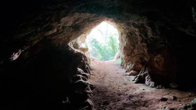 La entrada de la mina de hierro de Bonastre.