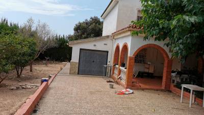 El crimen ocurrió en esta casa, situada en la urbanización Mas Vilet. Foto: Àngel Juanpere