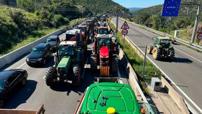 En Francia, las autoridades de los departamentos fronterizos con España han anunciado las restricciones al tráfico rodado que van a imponer ante los bloqueos previstos. Foto: ACN