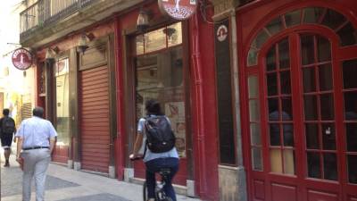 El Cafè de Reus, situado en la calle Metge Fortuny, está integrado al edificio consistorial. Foto: A.G.