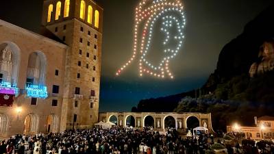 El moment àlgid de l’acte ha arribat a l’exterior amb un espectacle de drons. Foto: ACN