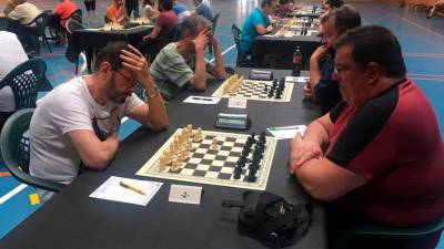 El GM ucraniano del CE Salouris Pogorelov (a la izquierda) que se impuso en el grupo A. Foto: Cedida