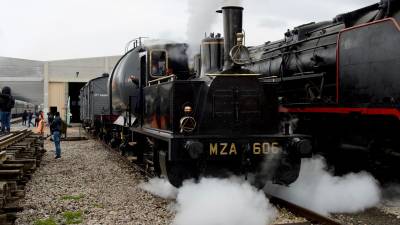 Locomotora de vapor, en funcionament al Museu del Ferrocarril de Móra la Nova. Foto: Joan Revillas