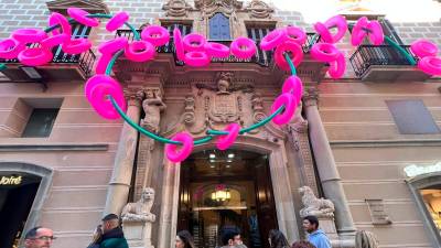 El proyecto que cubrirá el Palau Bofarull, en la calle Llovera. Foto: Alfredo González