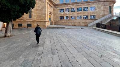 El ministro Urtasun visitará el museo de la Plaça del Rei, donde presentará el proyecto de museográfico. foto: Alfredo González