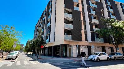 Las viviendas que la Generalitat compró a La Caixa para alquiler social en Mas Iglesias. Foto: Alfredo González