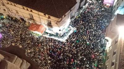 La plaza Vella de El Vendrell se llenó.