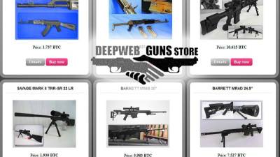 Una muestra de armamento en venta en la DeepWeb Guns Store. Un bitcoin se cambia por unos 305==euro==.