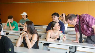 Estudiantes en la selectividad de este 2024 en la URV. Foto: Pere Ferré/DT