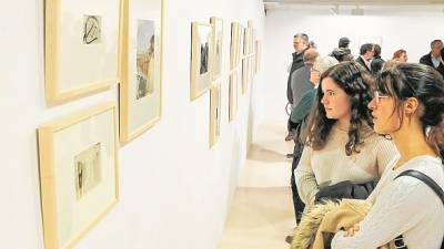 Un momento de la inauguraci&oacute;n de la muestra, el pasado mes de diciembre en la Casa Canals de Tarragona. FOTO: Alba Marin&eacute;