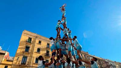 ‘Pilar’ de siete pisos de los Govindas de Mumbai. Foto: Concurs de Castells