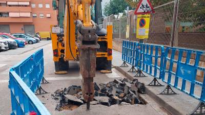 Las prospecciones arqueológicas que están realizándose en la Part Baixa. Foto: Cedida