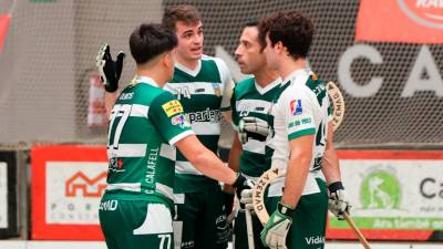 Olmos, Marimon, Selva y Domènech dándose instrucciones durnate la jornada inaugural de liga ante el Noia. Foto: Alba mariné