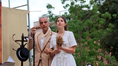 El ball parlat de la Meieta explica la història d’una noia que s’enfronta a adversitats originades pel masclisme i l’abús de poder. Foto: Roser Urgell