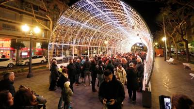 El túnel de luz de la Rambla Nova en Tarragona, novedad de la decoración navideña este año. Foto: Pere Ferré