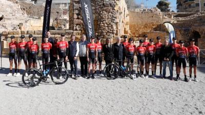 Los tres equipos del Club Ciclista Campclar. Foto: Pere Ferré