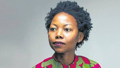 L’escriptora africana Noviolet Bulawayo. Foto: Empúries/Cedida