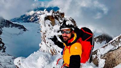 Gerard Olivé, durante una de sus ascensiones. foto: @xutonthetop