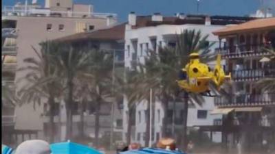El helicóptero del SEM ha acudido a la emergencia en Calafell. Foto: DT