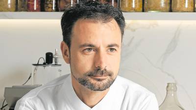 El chef de Vila-seca, Eduard Xatruch, hace crecer al restaurante Disfrutar de Barcelona. Foto; Cedida