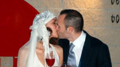 Andrés Iniesta y Anna Ortiz en su boda celebrada en el Castell de Tamarit. Foto: Alfredo González