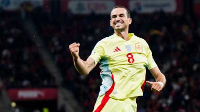 Fabián Ruiz celebra uno de sus goles. Foto: EFE/Jean-Christophe Bott