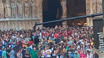 Una gran multitud de personas se han citado a lo largo del recorrido. Foto: N.R.